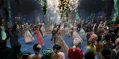 Image du bal masqu&eacute; chez Violet Bridgerton - Episode 4.01